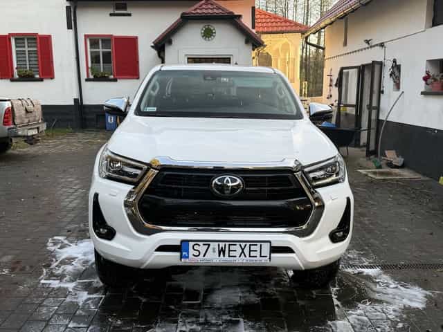 CESJA Pickup Toyota Hilux 2022 GWARANCJA