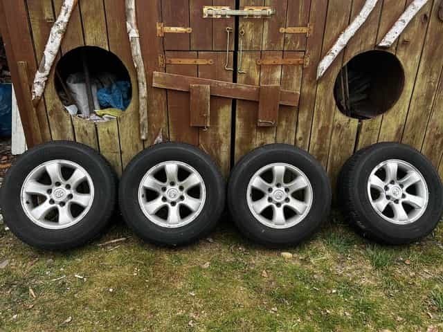 Alufelgi toyota land cruiser z kompletem opon 265/65 r17 112T