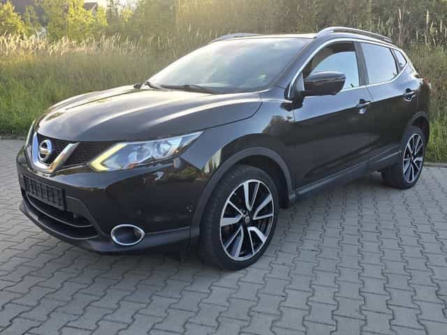 Nissan Qashqai 1.6 D Tekena+ 4x4 bananowe skory ,kamery ,Panorama/zami