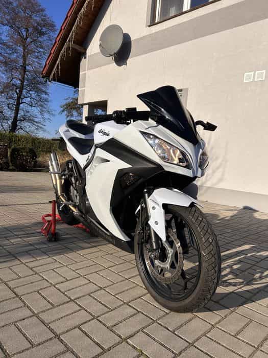Kawasaki ninja 300/125