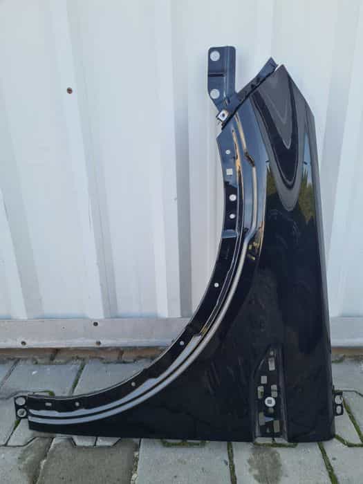 Land Rover Discovery Sport FK72 L550 błotnik lewy przedni przod