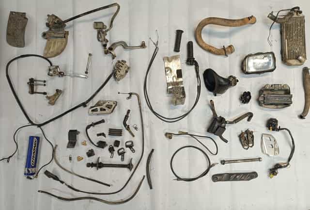 Cześci osłona chłodnica zacisk rolgaz oś Suzuki DRZ DR-Z 400 Y E S SM