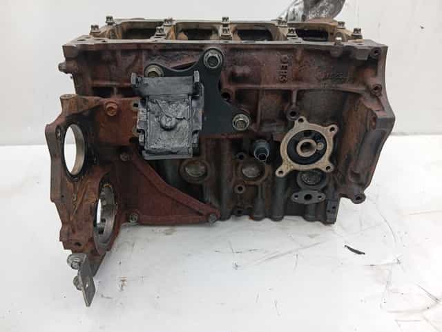 Blok silnika – Nissan Navara, Cabstar Maxity D22 2.5 DI YD25