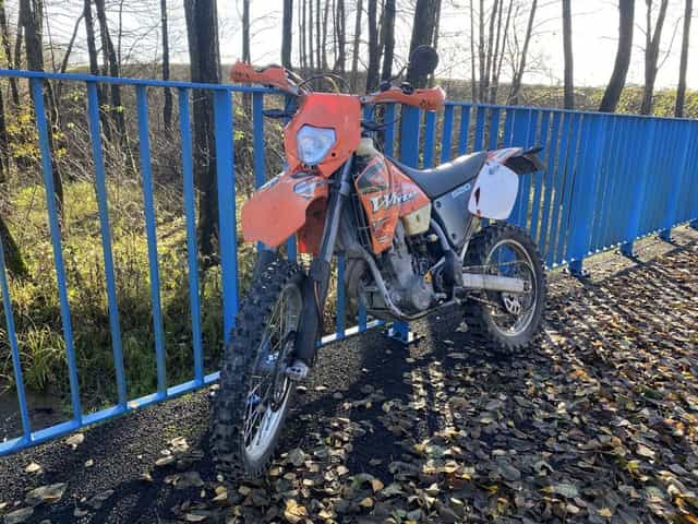 KTM EXC 520.