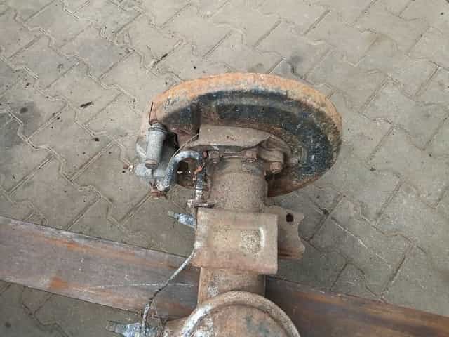 Most Nissan Patrol Y60 z blokada Diff lock