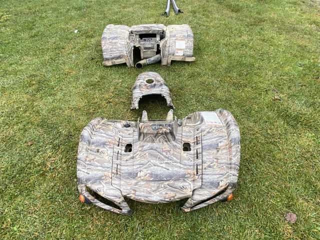Plastiki obudowy owiewki osłony cam yamaha grizzly 660 Camo