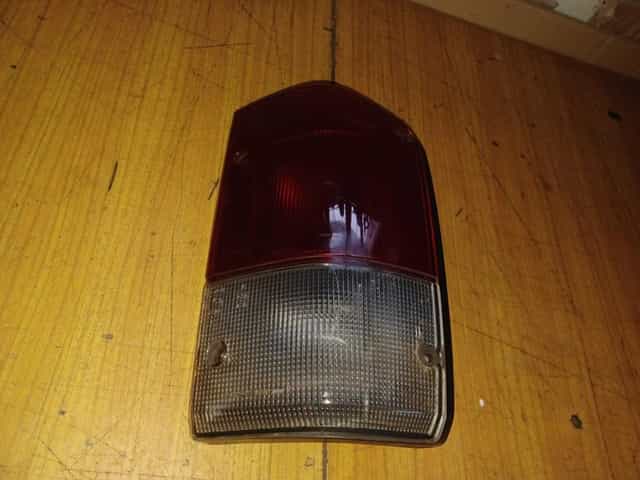 Nissan Patrol Y60 lampa tylna prawa