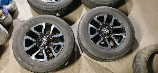 Koła Toyota Hilux 6x139,7 265/60/18