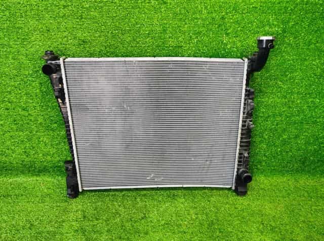 Chłodnica wody Jeep Grand Cherokee WK2 WKII 6.4 SRT 2010-