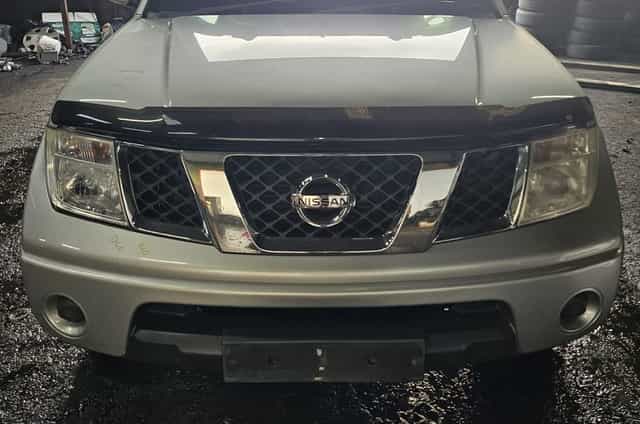 Nissan navara kompletny przod części