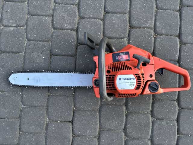 Pilarka spalinowa Husqvarna 137