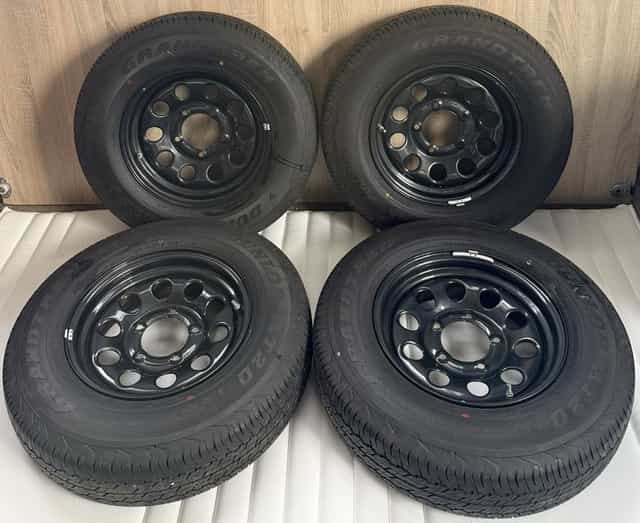 K.6 Koła stalowe Suzuki Jimny 5,5jx15” 5x139,7 opona lato 195/80 R15