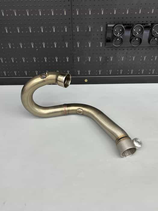 Kolanko Wydechowe GASGAS MC 250F 2021–2026 KTM SXF HUSQVARNA FC