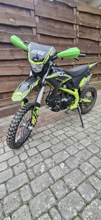 Cross RFZ Viper 125 + kask + rękawiczki