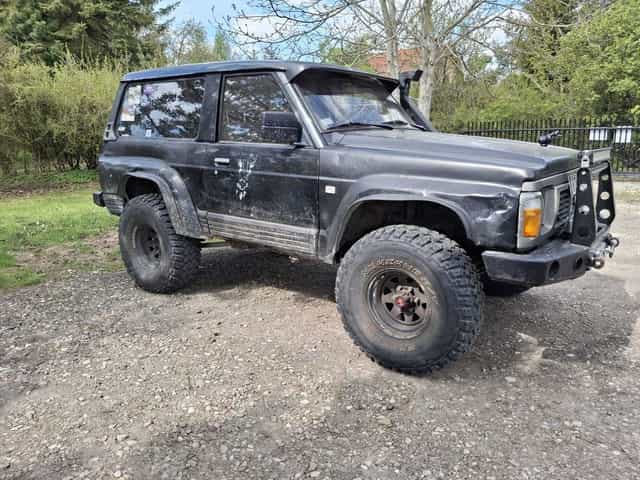 Nissan Patrol Y60 1994r 5os. Warn Tabor