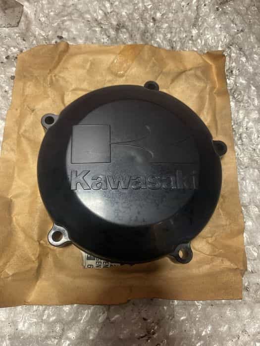 Kawasaki KX 125 E pokrywa dekiel osłona C428