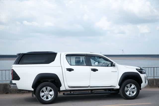 Zabudowa paki PREMIUM 4x4 HARDTOP Venture - TOYOTA HILUX 2015+ / 2021+