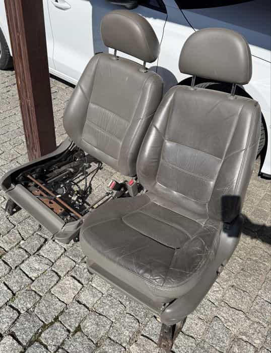 Fotel nissan patrol y61
