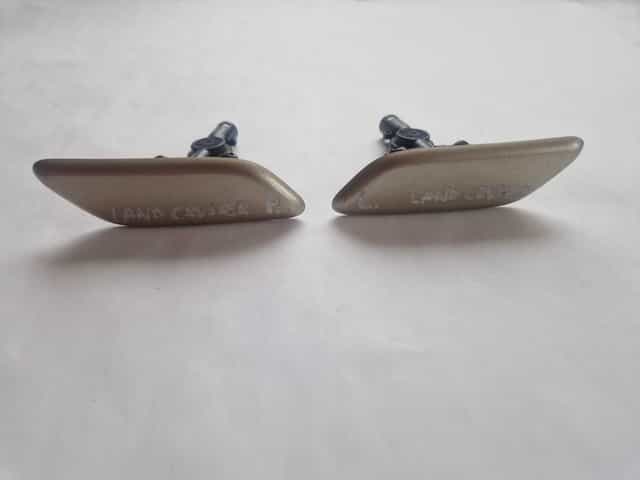 Toyota Land Cruiser zaślepka + spryskiwacz Oryginał L. lub P. 10-17r