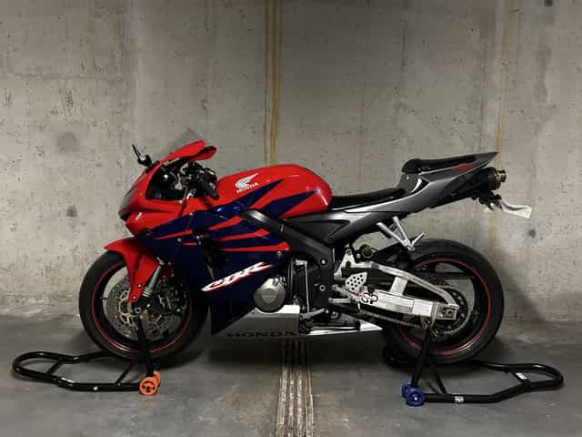 Honda CBR 600 RR PC37, Bezwypadkowy, MiVV, Nowy Napęd, Alarm, 34k km