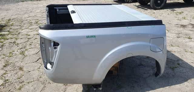nissan navara d23 paka zabudowa tył roleta