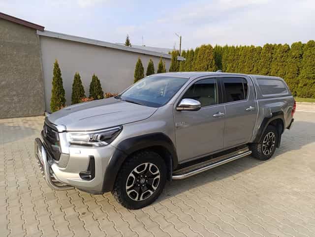 Toyota Hilux 2.8 D-4D 204 KM z 2021 | Salon PL