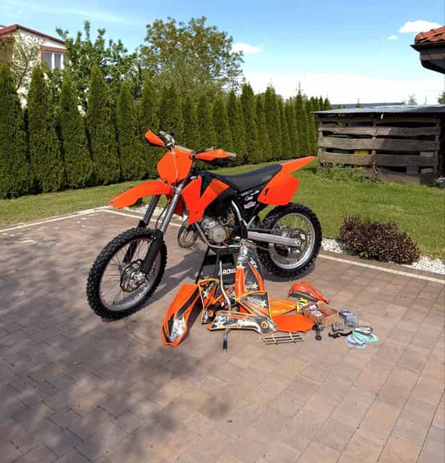 KTM SX 125 świeżo po generalce tłok B i korba 5mth temu, nowe plastiki