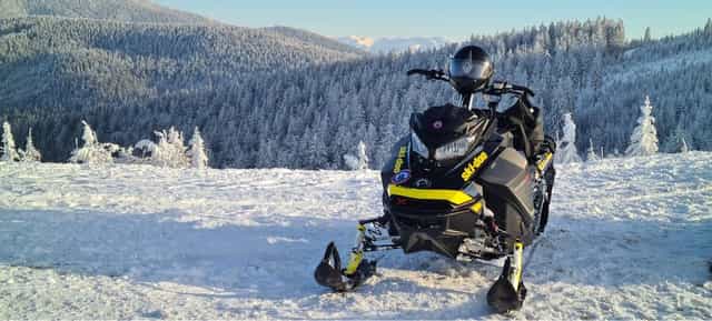 skuter Ski doo sumit x 154 850 e-tec 2017