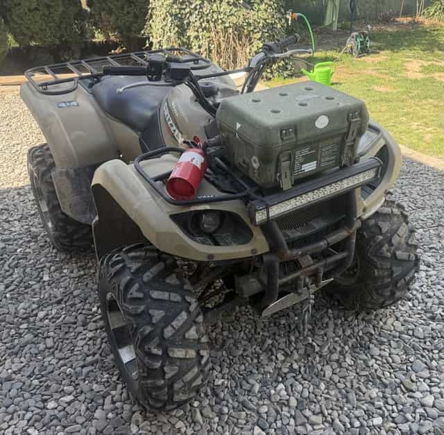 Yamaha grizzly 660 quad ATV 4x4