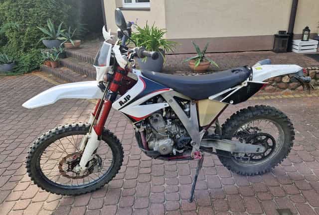 cross AJP PR5 Extreme 250 cc