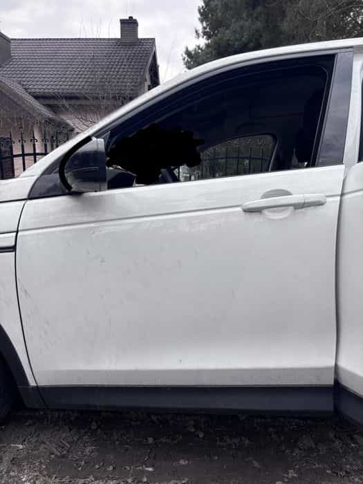 Land Rover Discovery drzwi prawe lewy przod tyl Fuji White L550 lift