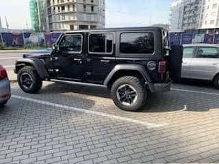 Jeep Wrangler 2.0 benzyna 282 km