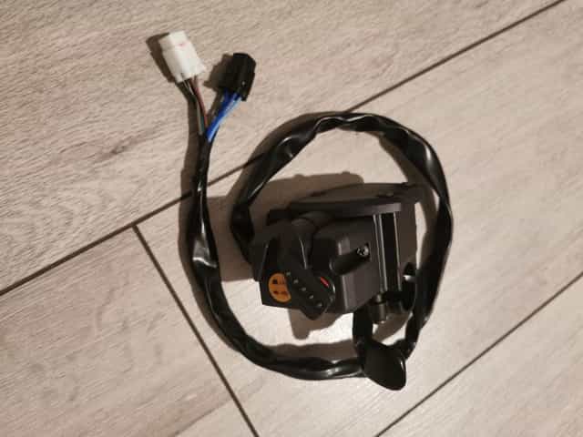 Yamaha grizzly kodiak manetka gazu przełącznik napędu mostu przód