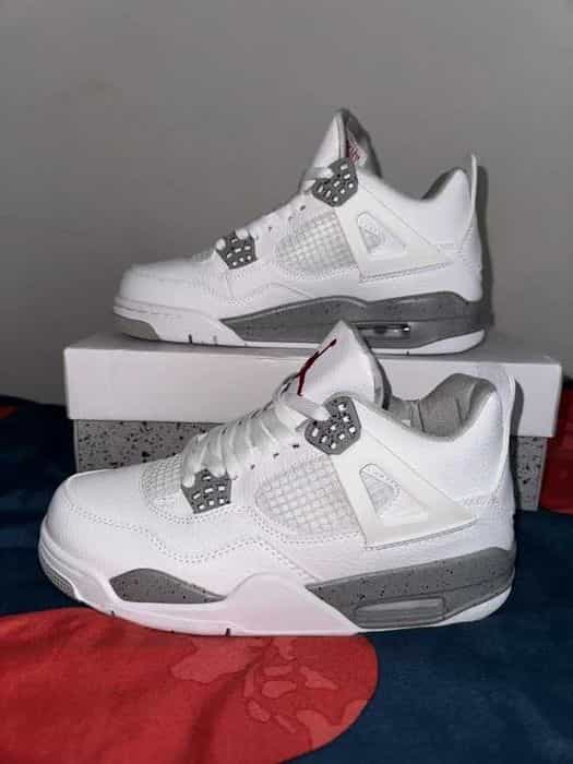 Buty sportowe Jordan_4_Retro_White_Oreo R.43