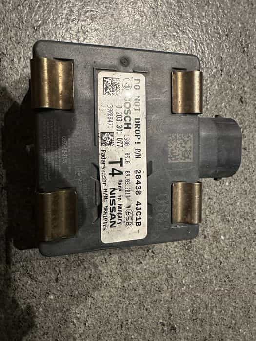 Radar Sensor Nissan Navara NP300 D23
