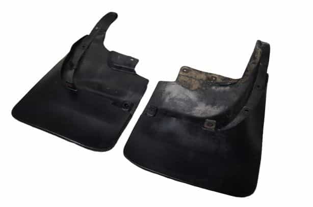 toyota land cruiser 200 chlapacz lewy tył 76626-60240