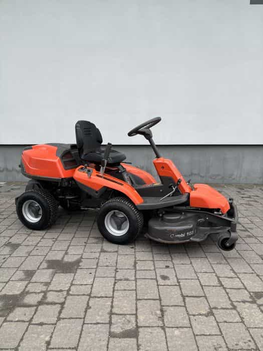 Kosiarka Tarktorek Husqvarna Rider R 320 AWD 103 cm