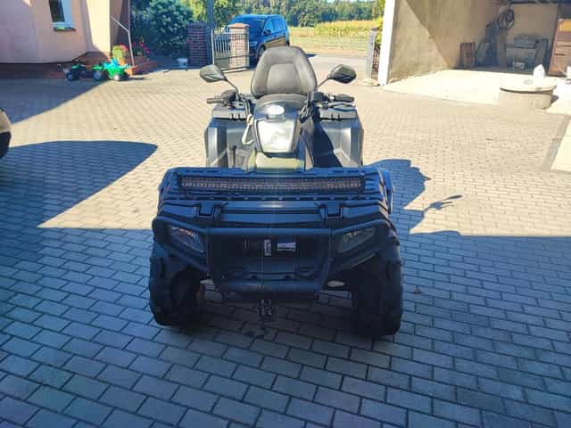 Quad Polaris 570