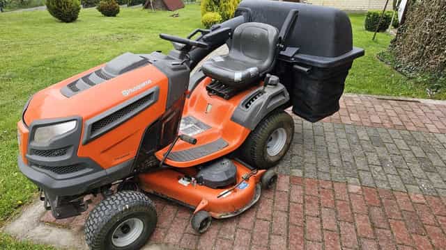 Husqvarna YTH 24V48