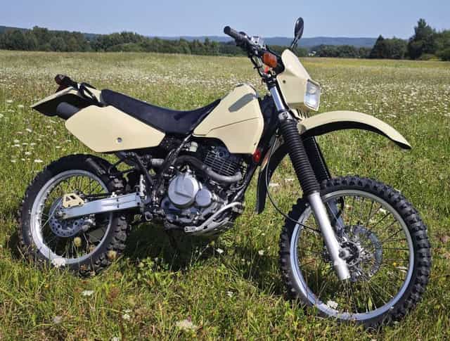 Suzuki DR 350 wersja z rozrusznikiem