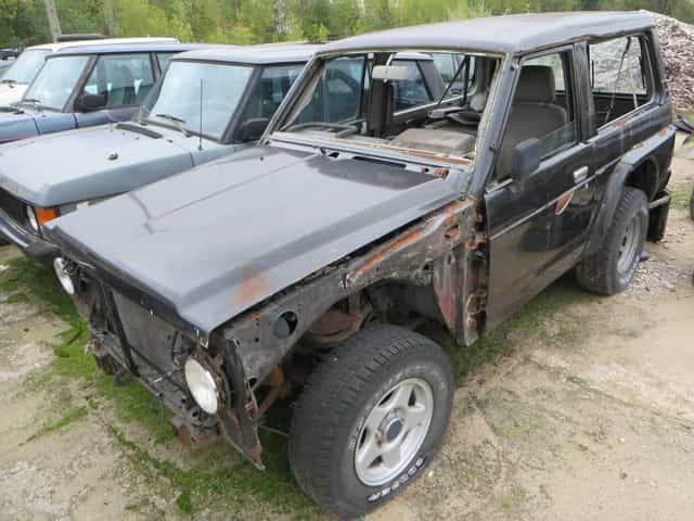 Nissan Patrol Y60 - nadwozie 3 drzwi, rama, dokumenty