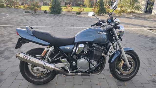 Suzuki GSX 1200 Inazuma
