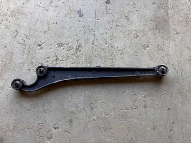 Wahacz Wahacze Suzki Jimny tył