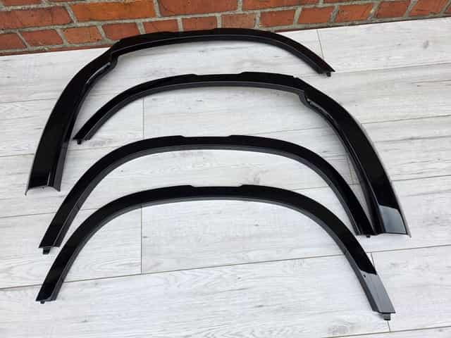listwa błotnika tył prawa land rover defender l663 ii l8b2-290e22-bb