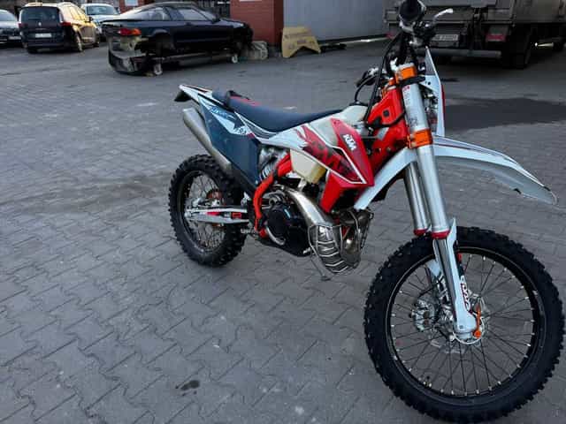 KTM 300 EXC six days