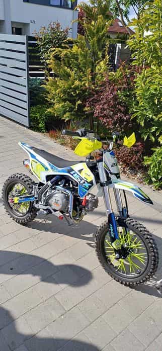 Cross Asix XB27  jak nowy, na gwarancji, 9,5 motogodziny - kask gratis