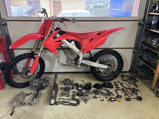 Części HONDA CRF250 R 10-17 Wydech Głowica Kartery Skrzynia Moduł