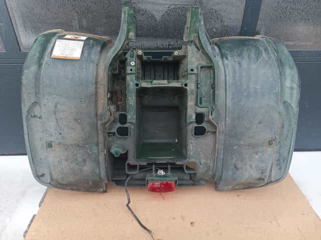 yamaha grizzly 660 plastik tył