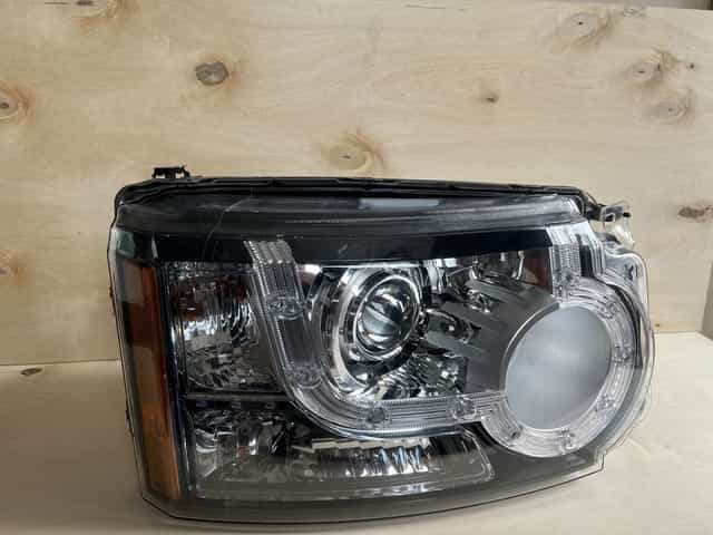 Lampa prawa przód Land Rover Discovery 4