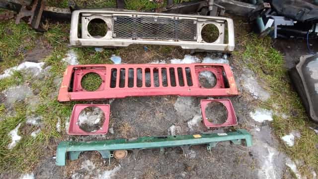 Suzuki Samurai Samuraj grill atrapa